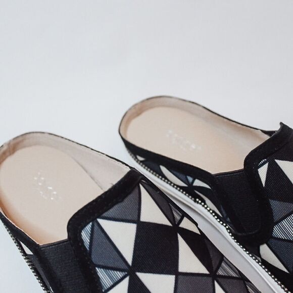 NWT Botkier Hayden Slip-On Sneaker Size 7 - Picture 7 of 9